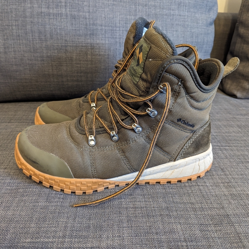 Columbia men's Fairbanks omni-heat boot size L